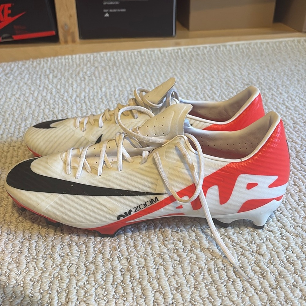 Nike mercurial zoom cleats